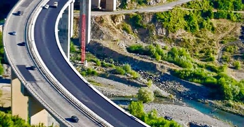 Basha i futi në xhep gjysmat 7-të urave: Së shpejti në të dy krahët hapen për qarkullimin urat spektakolare Basha i futi në xhep gjysmat 7-të urave: Së shpejti në të dy krahët hapen për qarkullimin urat spektakolare