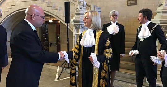 INVESTIGIMI/ Nga kostumi me qira te “pushimet” në Angli: Ja dokumentacioni që fakton skandalin e ish-ministrit të Drejtësisë Manjani INVESTIGIMI/ Nga kostumi me qira te “pushimet” në Angli: Ja dokumentacioni që fakton skandalin e ish-ministrit të Drejtësisë Manjani