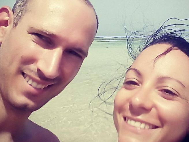 Vdekja e italianit! Familjarët denoncojnë dhe kërkojnë të zbardhet e vërteta: Italia nis hetimet ndaj mjekëve shqiptarë që nuk kishin asnjë detyrim, përveçse moral, për turistin në kroaçer Vdekja e italianit! Familjarët denoncojnë dhe kërkojnë të zbardhet e vërteta: Italia nis hetimet ndaj mjekëve shqiptarë që nuk kishin asnjë detyrim, përveçse moral, për turistin në kroaçer