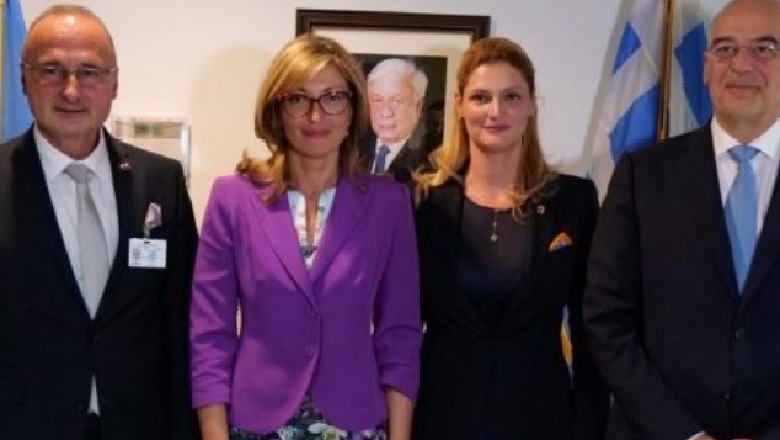 Greqia, Bullgaria, Rumania dhe Kroacia kërkojnë hapjen e negociatave për Shqipërinë dhe Maqedoninë e Veriut Greqia, Bullgaria, Rumania dhe Kroacia kërkojnë hapjen e negociatave për Shqipërinë dhe Maqedoninë e Veriut