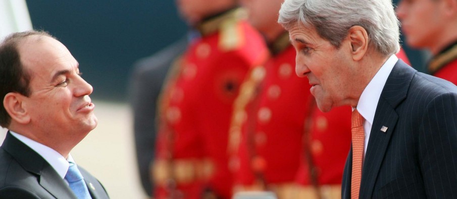 PD dhe LSI do presin komisionerë e Venecias pa gdhirë si Nishani, Xhon Kerrin në cepat e aeroportit të Rinasit PD dhe LSI do presin komisionerë e Venecias pa gdhirë si Nishani, Xhon Kerrin në cepat e aeroportit të Rinasit