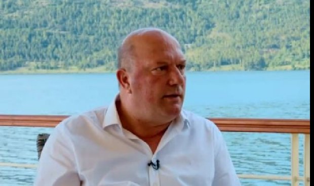 “As Rama dhe askush s’e di çfarë kam bërë unë”! Mark Babani i revoltuar: Padi ndaj Bardhit, s’ka shans të shpëtoi nga unë ky shpifës “As Rama dhe askush s’e di çfarë kam bërë unë”! Mark Babani i revoltuar: Padi ndaj Bardhit, s’ka shans të shpëtoi nga unë ky shpifës