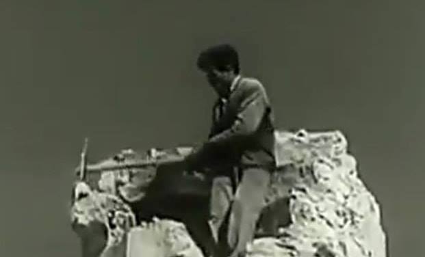 Dita kur qëlluam zotin me gurë… 6 shkurti 1967, përvjetori i mohimit dhe tjetërsimit Dita kur qëlluam zotin me gurë… 6 shkurti 1967, përvjetori i mohimit dhe tjetërsimit