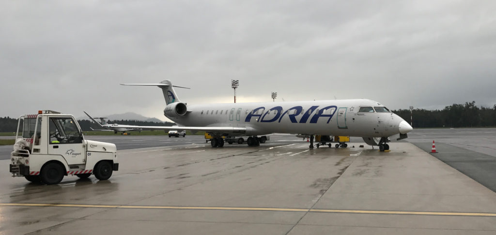 “Adria Airways” në vështirësi financiare, ndërpret fluturimet në Tiranë, Lubjanë dhe Prishtinë “Adria Airways” në vështirësi financiare, ndërpret fluturimet në Tiranë, Lubjanë dhe Prishtinë