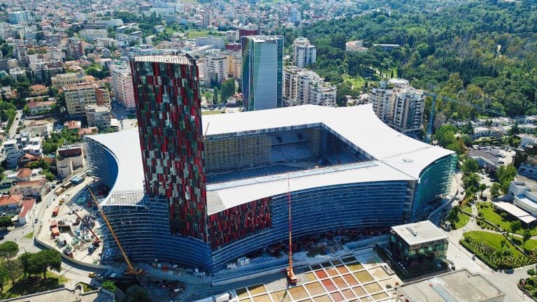 Video/ Brenda stadiumit “Arena Kombëtare”, Rama publikon pamjet: Sistem ultramodern Video/ Brenda stadiumit “Arena Kombëtare”, Rama publikon pamjet: Sistem ultramodern