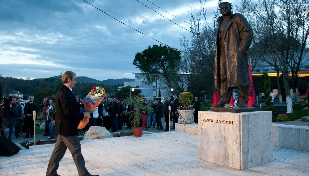 21 vite nga vrasja e Hajdarit, Fatos Klosi zbulon të fshehtat: Ja roli që ka pasur Berisha! E qau me lot krokodili… 21 vite nga vrasja e Hajdarit, Fatos Klosi zbulon të fshehtat: Ja roli që ka pasur Berisha! E qau me lot krokodili…