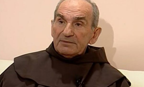 Në kujtim të At Zef Pllumi që u nda nga jeta 12 vjet më parë Në kujtim të At Zef Pllumi që u nda nga jeta 12 vjet më parë