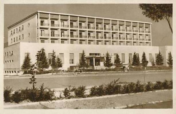 “Dajti” hoteli më modern i Ballkanit që berishët e kthyen në “banjë publike” “Dajti” hoteli më modern i Ballkanit që berishët e kthyen në “banjë publike”