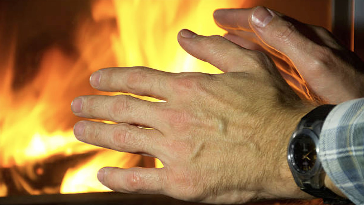 Mbyllet pas 16 vitesh gazeta “Express”, mesazhi i fundit: Shijoje telefonin tënd të qelbur! Mbyllet pas 16 vitesh gazeta “Express”, mesazhi i fundit: Shijoje telefonin tënd të qelbur!