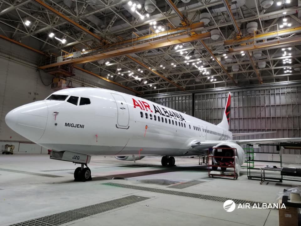 “Migjeni” së shpejti në ajër, ja kur do fluturojë (Foto) “Migjeni” së shpejti në ajër, ja kur do fluturojë (Foto)