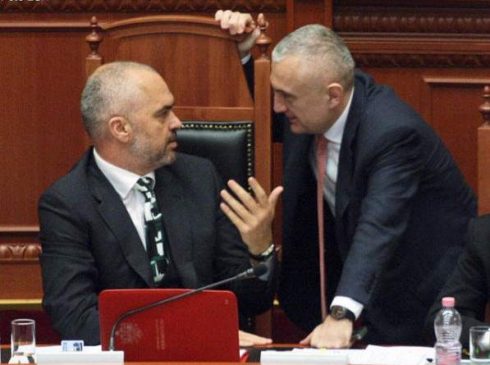 Kush e ka në dorë “fatin” e Metës?! Mustafaj: Rama i ka numrat për ta shkarkuar! Kush e ka në dorë “fatin” e Metës?! Mustafaj: Rama i ka numrat për ta shkarkuar!