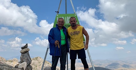 Meta pasi ngjiti Korabin, akordon titullin “Kalorës i Urdhrit të Skënderbeut” për Dibrën e dibranët. “Rrit” malin me 13 metra dhe jep mesazhe të koduara