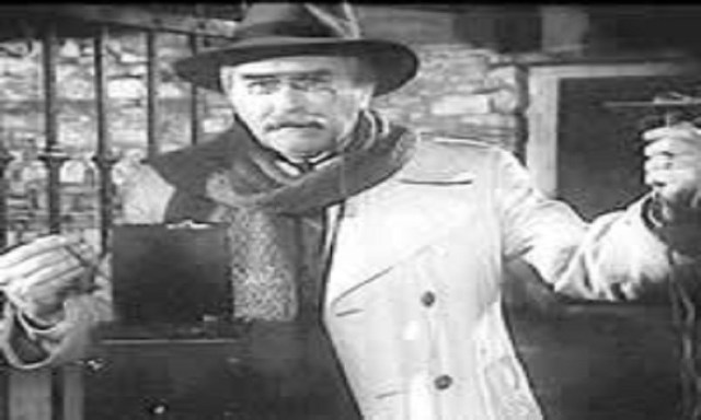 Nuk kishte as televizor! Historia e dhimbëshme deri në poshtrim e aktorit të madh Sandër Prosi Nuk kishte as televizor! Historia e dhimbëshme deri në poshtrim e aktorit të madh Sandër Prosi