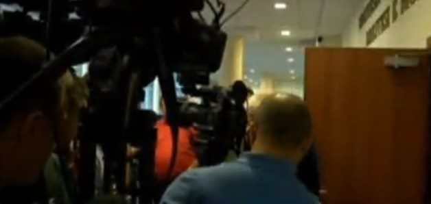 Shqipëria me sy nga televizori për çështjen “Tahiri”, ja çfarë po ndodh tek K.rimet e Rënda Shqipëria me sy nga televizori për çështjen “Tahiri”, ja çfarë po ndodh tek K.rimet e Rënda