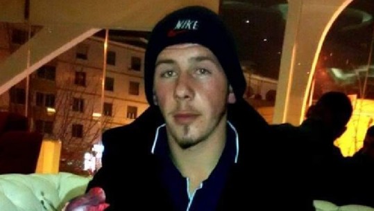 E përplasën me autobus dhe e tërhoqën zvarrë me furgon! Kushërira e tij thyen zemrat e të gjithëve: Kam ngrirë! E përplasën me autobus dhe e tërhoqën zvarrë me furgon! Kushërira e tij thyen zemrat e të gjithëve: Kam ngrirë!