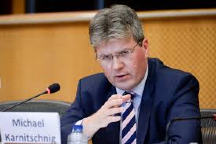 S’ka marrëveshje pro Shqipërisë! Komisioneri Karnitschnig jep mesazhin e fortë: Asnjë moment lavdie për Evropën! Besueshmëria e EU-së është në diskutim S’ka marrëveshje pro Shqipërisë! Komisioneri Karnitschnig jep mesazhin e fortë: Asnjë moment lavdie për Evropën! Besueshmëria e EU-së është në diskutim