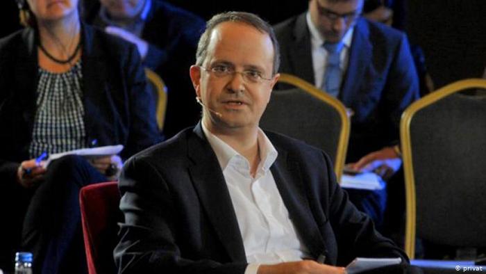 Weber: Nëse Grenell tenton të çojë para idenë e shkëmbimit të territoreve, e ka BE-në kundër Weber: Nëse Grenell tenton të çojë para idenë e shkëmbimit të territoreve, e ka BE-në kundër