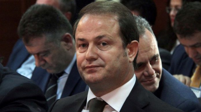 Të a.rrestohet Gjin Gjoni në Gjermani me “leje lindje” nga Meta dhe dy gjyqtarët e tjerë që liruan t.erroristin e dënuar për d.rogë Të a.rrestohet Gjin Gjoni në Gjermani me “leje lindje” nga Meta dhe dy gjyqtarët e tjerë që liruan t.erroristin e dënuar për d.rogë