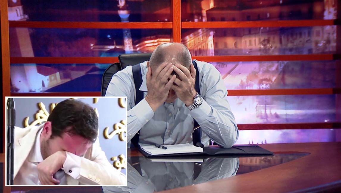 “Edhe Ronaldo më mysliman se Elvis Naçi!” Çfarë e bëri Mustafa Nanon të “qajë” në studio?! (Video) “Edhe Ronaldo më mysliman se Elvis Naçi!” Çfarë e bëri Mustafa Nanon të “qajë” në studio?! (Video)