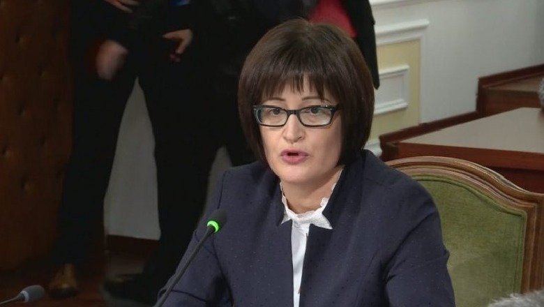 Injoroi presidentin duke bëre “vërtetim fakti” për emërimin në zyrë noteriale: Arta Vorpsi nuk ndalet sërish: Jam në detyrë! Injoroi presidentin duke bëre “vërtetim fakti” për emërimin në zyrë noteriale: Arta Vorpsi nuk ndalet sërish: Jam në detyrë!