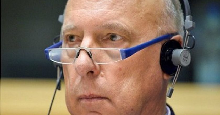 Prokurori Ndoja dje u mor në pyetje për “Gjirin e Lalzit” nga njeriu i hekurt i vettingut Theo Jacobs Prokurori Ndoja dje u mor në pyetje për “Gjirin e Lalzit” nga njeriu i hekurt i vettingut Theo Jacobs