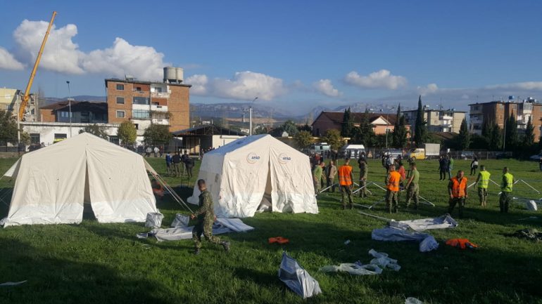 Del lista: Këto janë shtetet që ndihmuan Shqipërinë pas tërmetit Del lista: Këto janë shtetet që ndihmuan Shqipërinë pas tërmetit