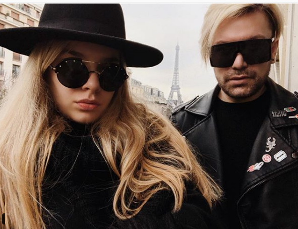 Kush është ‘bjondi’ që i mori virgjërinë Arilena Ara-s?! Kush është ‘bjondi’ që i mori virgjërinë Arilena Ara-s?!