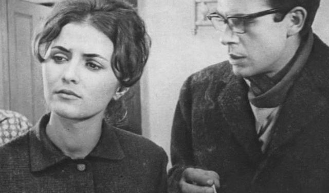 Ndrenika, Mima, Anagnosti, Lako, Shkjezi, Shyti, Bakalli, etj…në listën me 51 artistë që do hiqeshin nga Tirana në 1976-ën me porosinë e Ramiz Alisë Ndrenika, Mima, Anagnosti, Lako, Shkjezi, Shyti, Bakalli, etj…në listën me 51 artistë që do hiqeshin nga Tirana në 1976-ën me porosinë e Ramiz Alisë