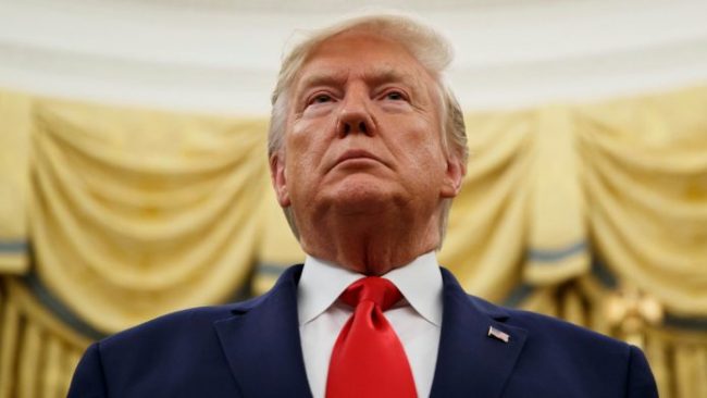 Hetimi i presidentit Trump kalon në seanca të hapura, republikanët planifikojnë mbrojtje të fuqishme Hetimi i presidentit Trump kalon në seanca të hapura, republikanët planifikojnë mbrojtje të fuqishme