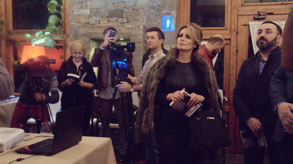 Grida Duma shpall platformë kundër Lulzim Bashës: T’i japim fund, supernjëshit Grida Duma shpall platformë kundër Lulzim Bashës: T’i japim fund, supernjëshit