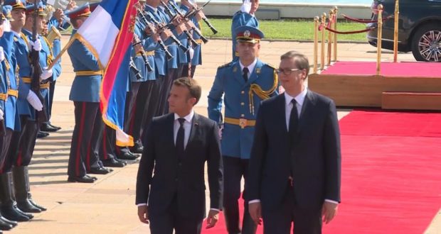 Albanofob të Europës mos e ktheni Brexit në Allexit, duke vërtetuar parashikimin ogurzi të Leninit … Larg qoftë ! Albanofob të Europës mos e ktheni Brexit në Allexit, duke vërtetuar parashikimin ogurzi të Leninit … Larg qoftë !