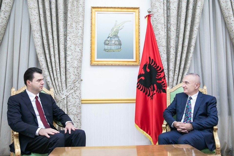 Ndërkombëtarët, “vija e kuqe” që ndan Metën me Bashën (të paktë publikisht) Ndërkombëtarët, “vija e kuqe” që ndan Metën me Bashën (të paktë publikisht)