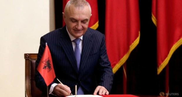 “Zgjedhjet e jashtëzakonshme” në Republikën imagjinare të Ilir Metës “Zgjedhjet e jashtëzakonshme” në Republikën imagjinare të Ilir Metës