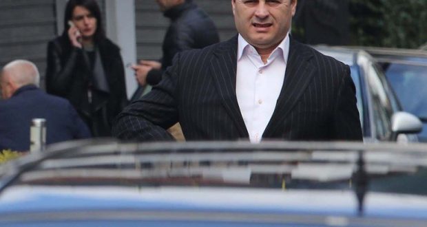 “Turp”! Pas kryeministrit Rama, Pjerin Ndreu lëshon paralajmërimin e rëndë për mediat: Mos intervistoni mashtruesa! “Turp”! Pas kryeministrit Rama, Pjerin Ndreu lëshon paralajmërimin e rëndë për mediat: Mos intervistoni mashtruesa!