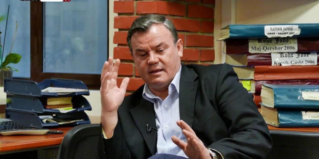 Kush e ka pickuar Nikoll Lesin?! Çim Peka, gazetari që sfidoi portalet dhe po drithëron televizionet tradicionale (dhe që do drejtojë TV-në e familjes Berisha-Meta) Kush e ka pickuar Nikoll Lesin?! Çim Peka, gazetari që sfidoi portalet dhe po drithëron televizionet tradicionale (dhe që do drejtojë TV-në e familjes Berisha-Meta)