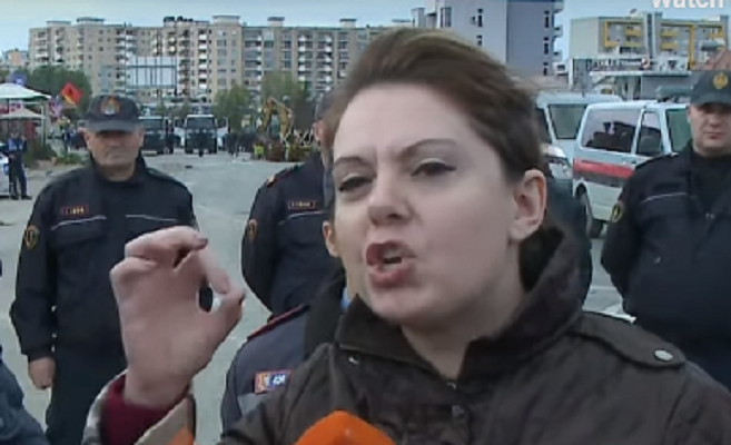 SHQUP-i kërkon v.iktima! Pampuri vrapon për ta “gjetur” një: “E v.rau policia e Edi Ramës dhe Sandër Lleshit!” Pas 1 ore…Z.Mahmut është gjallë dhe mirë me shëndet, jam e lumtur që mashtrovai! Informova gabim SHQUP-i kërkon v.iktima! Pampuri vrapon për ta “gjetur” një: “E v.rau policia e Edi Ramës dhe Sandër Lleshit!” Pas 1 ore…Z.Mahmut është gjallë dhe mirë me shëndet, jam e lumtur që mashtrovai! Informova gabim