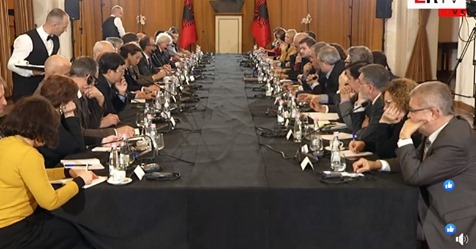 Ambasadorët, Leyla Mosses Ones: Ekspertë amerikanë për banesat. Rama: Ekipi juaj do të jetë i pamëshirshëm Ambasadorët, Leyla Mosses Ones: Ekspertë amerikanë për banesat. Rama: Ekipi juaj do të jetë i pamëshirshëm