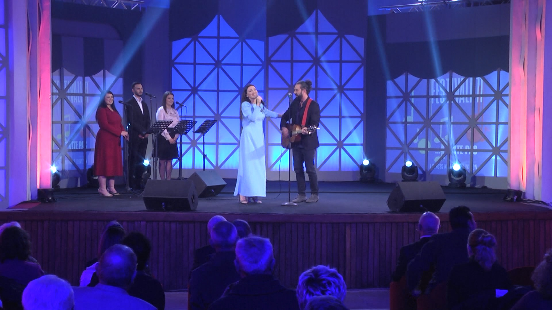 Nga ish- studenti që kryesoi jurinë tek artistët, mesazhet e natës finale në Festivalin e XI-të në Bunk’art 1 Nga ish- studenti që kryesoi jurinë tek artistët, mesazhet e natës finale në Festivalin e XI-të në Bunk’art 1