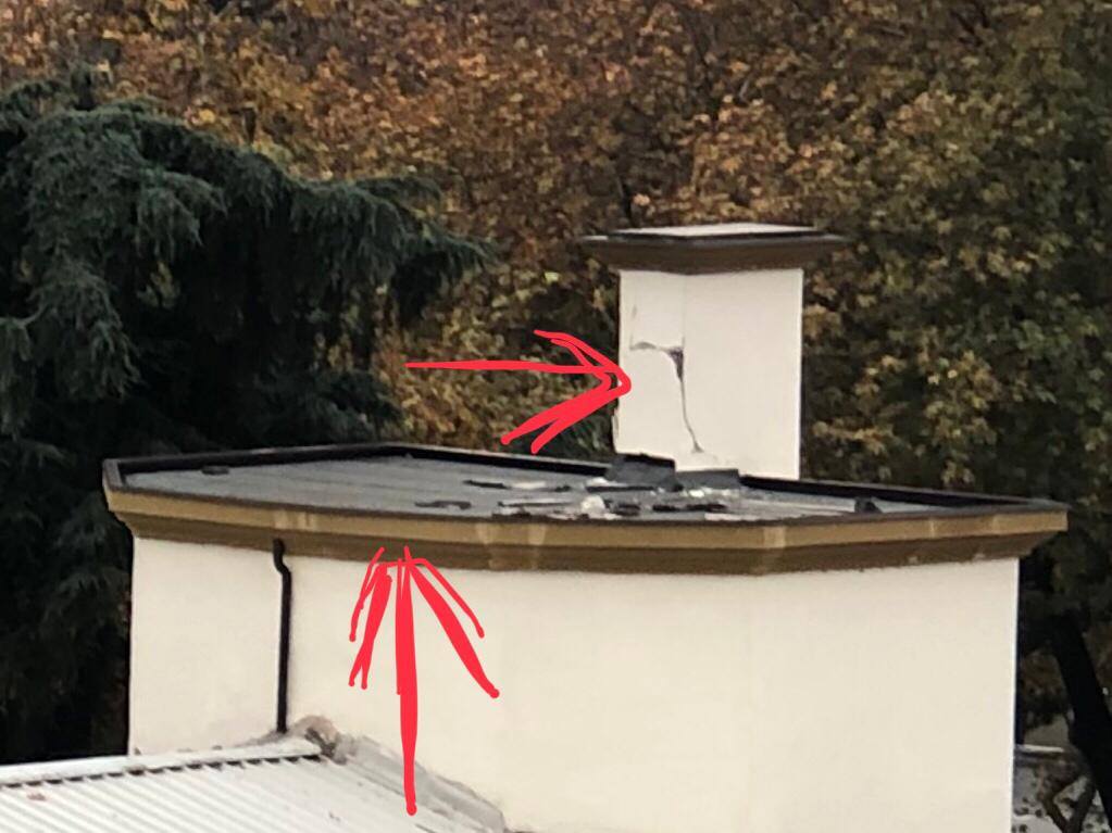 FOTOT/ Tërmeti dëmton kolonën mbajtëse të Teatrit Kombëtar dhe askush s’ka vajtur për inspektim FOTOT/ Tërmeti dëmton kolonën mbajtëse të Teatrit Kombëtar dhe askush s’ka vajtur për inspektim