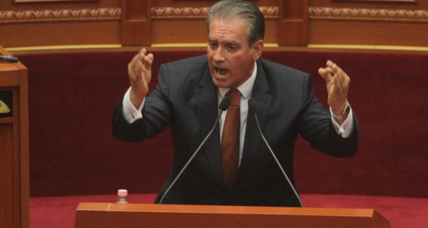 Deputetit të Kuvendit i dridhet zëri kur tregon përballjen me virusin: Isha në pikën e fundit