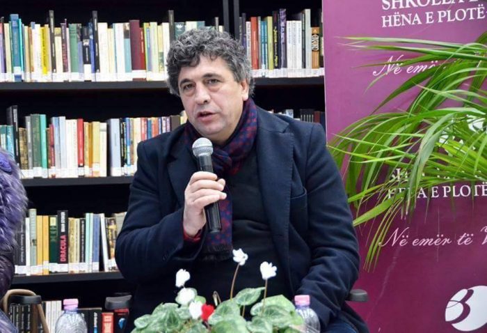 Kërcënimet me v.dekje, Agron Tufa largohet nga Shqipëria, kërkon azil politik Kërcënimet me v.dekje, Agron Tufa largohet nga Shqipëria, kërkon azil politik