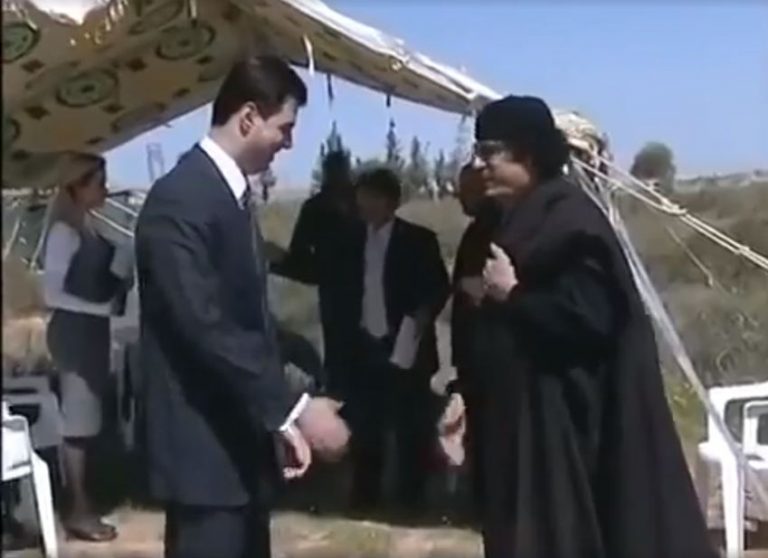 Furnizonte Al Kaedën me armë! Tesiç bashkëpunoi dhe me qeverinë “Berisha” për të furnizuar me armë Libinë e Muamar Gedaf përmes Malit të Zi Furnizonte Al Kaedën me armë! Tesiç bashkëpunoi dhe me qeverinë “Berisha” për të furnizuar me armë Libinë e Muamar Gedaf përmes Malit të Zi