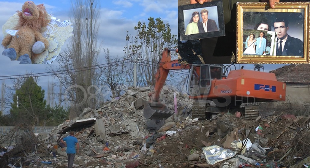 Banorët kërkojnë kujtimet mes gërmadhash… Rroba, këpucë, libra, apo foto të atyre që humbën tragjikisht jetën Banorët kërkojnë kujtimet mes gërmadhash… Rroba, këpucë, libra, apo foto të atyre që humbën tragjikisht jetën