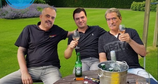 Denoncimi i “qytetarit digital”: Tradhtari Berisha edhe atletet i mban si padroni i tij (Foto) Denoncimi i “qytetarit digital”: Tradhtari Berisha edhe atletet i mban si padroni i tij (Foto)