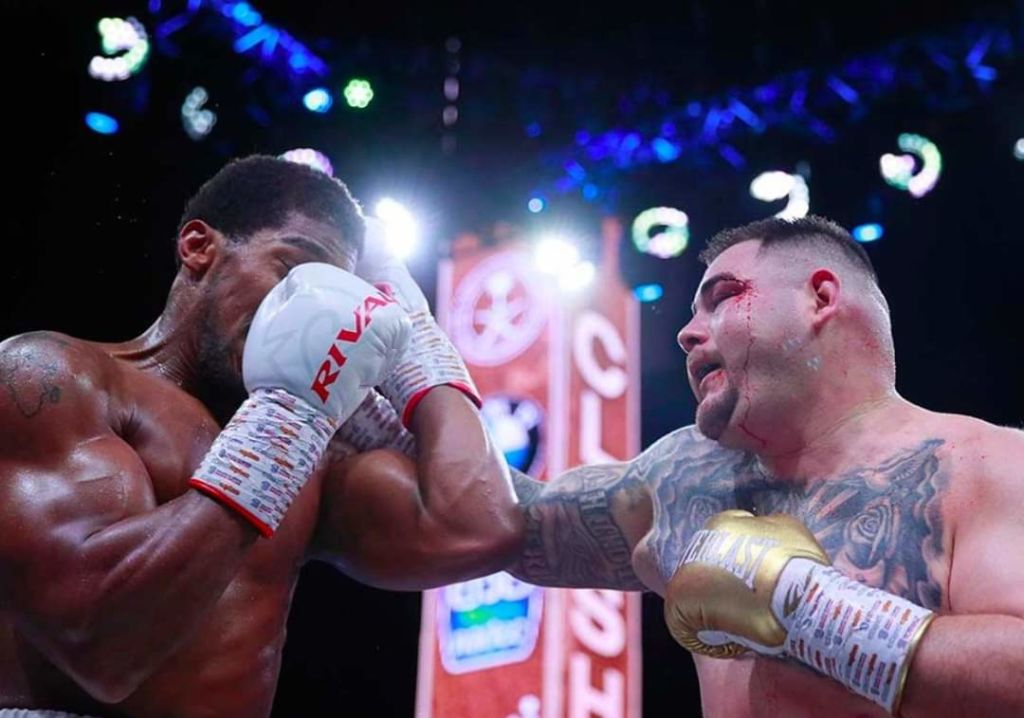 Anthony Joshua fiton duelin kundër Ruizit, shpallet sërish kampion bote në boks
