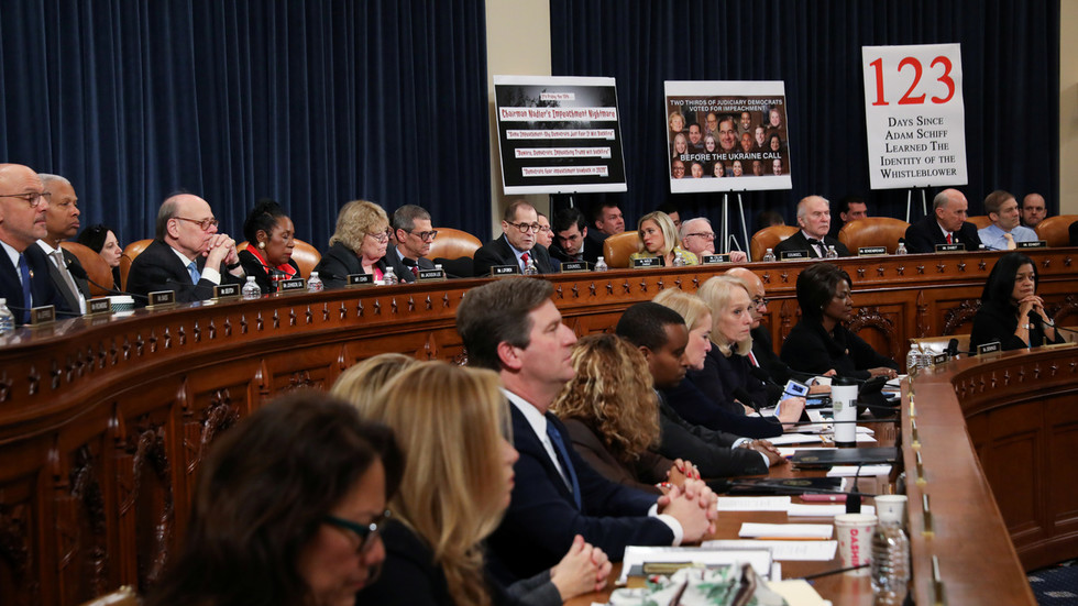 Komiteti Gjyqësor miraton akuzat për shkarkim e Donald Trump