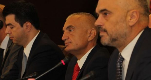 VIDEOPROVA/ Rama tradhëtoi paktin me Bashën për të çuar për “skrap” LSI kur e quajti Metën: Presidenti më i mirë që kemi pasur VIDEOPROVA/ Rama tradhëtoi paktin me Bashën për të çuar për “skrap” LSI kur e quajti Metën: Presidenti më i mirë që kemi pasur