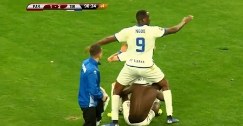 Tirana rikthehet aty ku i takon, kryeqyteti vishet bardheblu: ”Mallkimin” 6-vjeçar e thyen stadiumi i ri