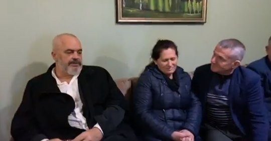 Rama: Më ka ngelë mua të dal në TV, si Tajari me ariun Silva Rama: Më ka ngelë mua të dal në TV, si Tajari me ariun Silva