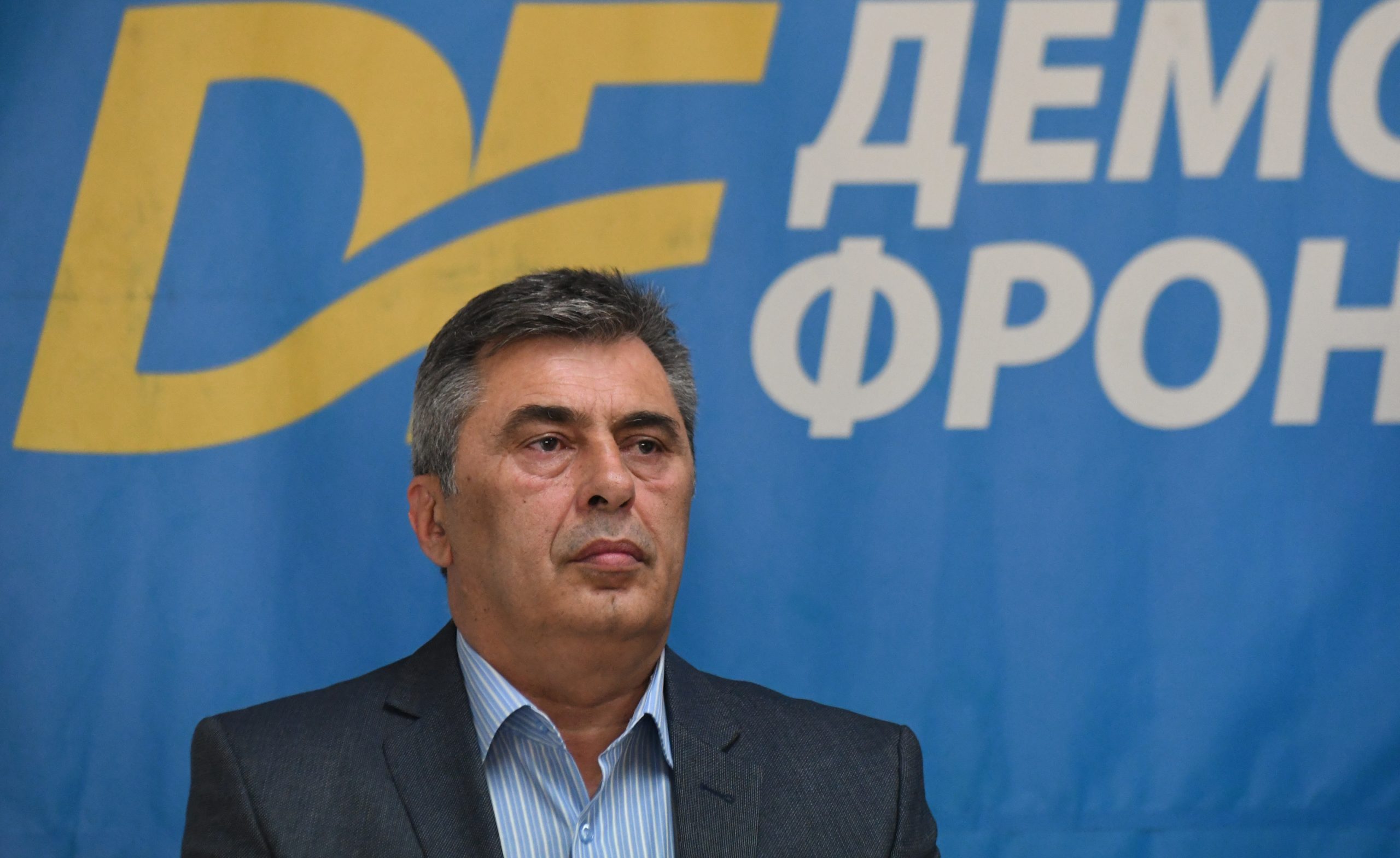 Deputeti serb i parlamentit malazez, shpërthime anti-shqiptare: S’mund t’ua lëmë muslimanëve Malin e Zi Deputeti serb i parlamentit malazez, shpërthime anti-shqiptare: S’mund t’ua lëmë muslimanëve Malin e Zi